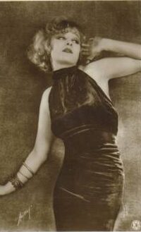 Silent film actress Greta Nissen was dropped from Howard Hughes Hell's Angels because of her Norwegian accent when films transitioned from silent to talkies.