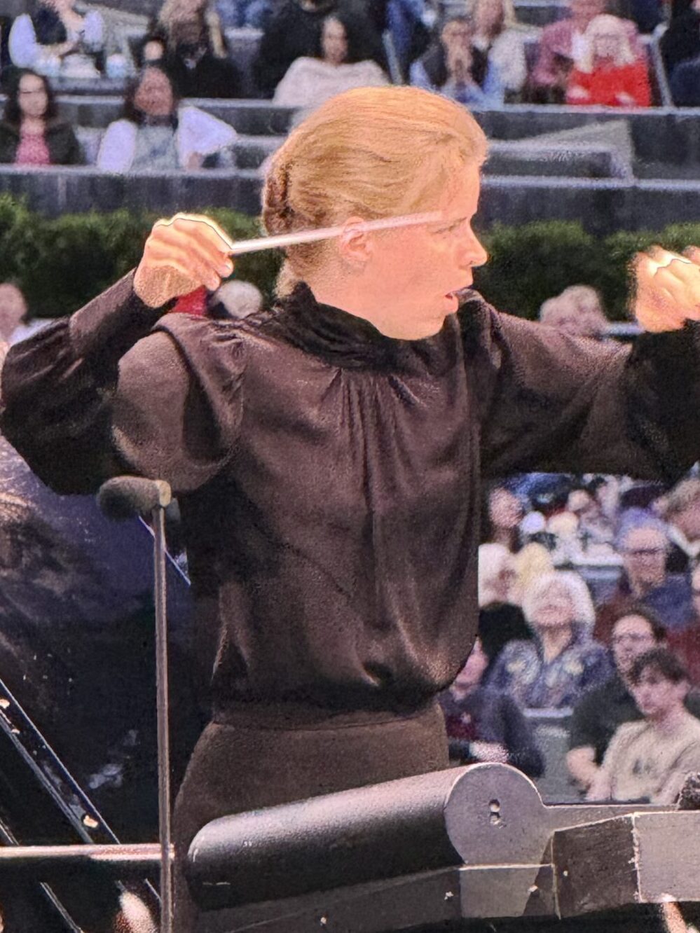Conductor Tabita Berglund with the LA Philharmonic at the Hollywood Bowl Summer Concert Series 2025 photo by Regina Luz Jordan for Hollywoodland News
